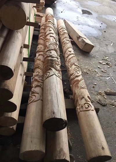 龙柱